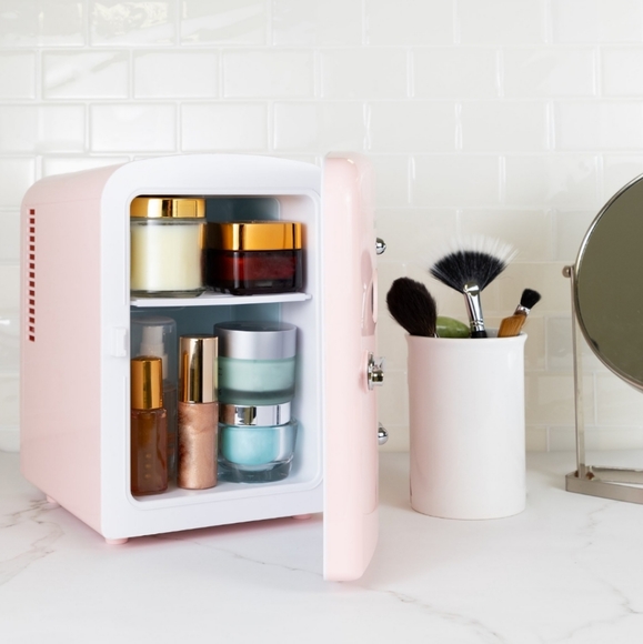 Koolatron Mini Fridge - Picture 5 of 8